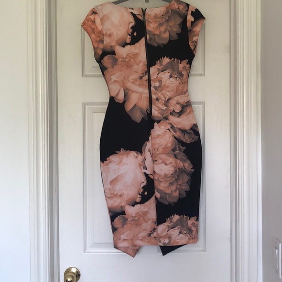 Dress - Picture 4 of 7